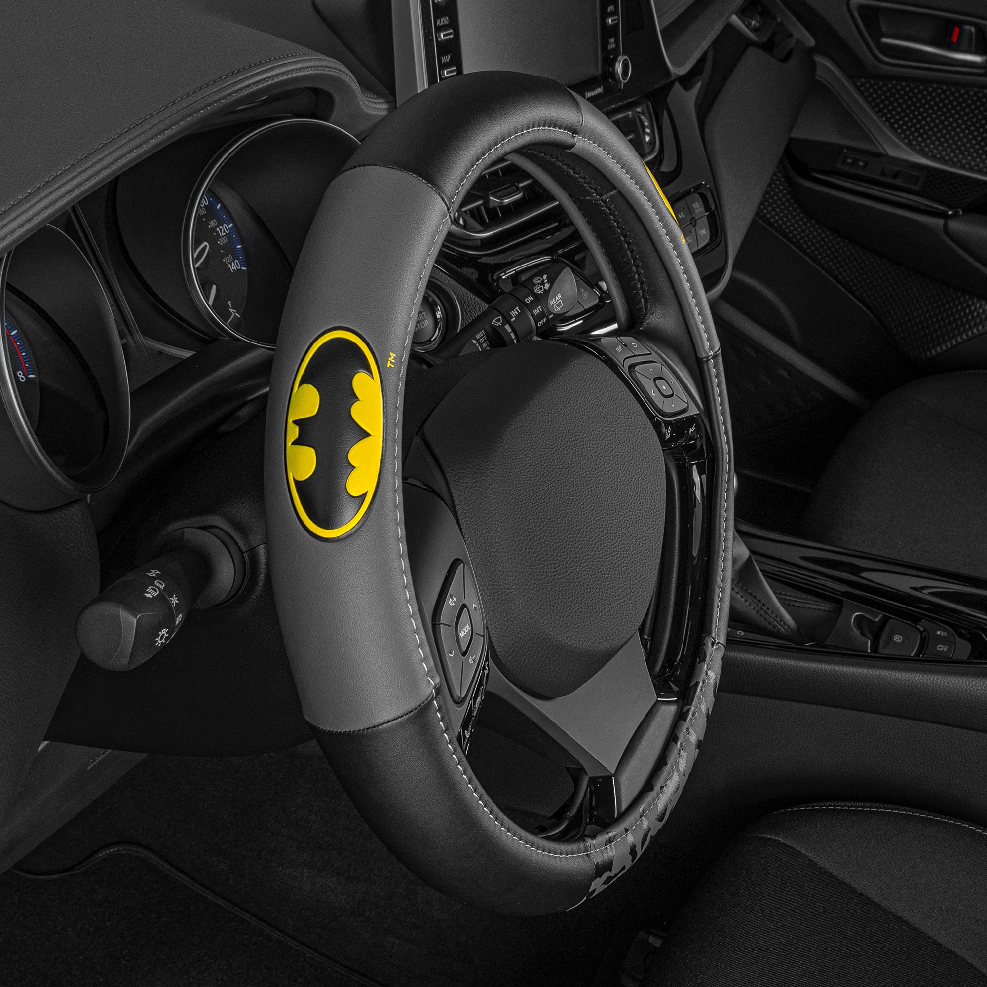 BDK Warner Bros DC Comics Batman Steering Wheel Cover - Ergonomic Grip, Universal Size 14.5-15.5 in, Protects and Insulates Your Wheel, Car Accessories for Car, Truck, Van, SUV - Image 5
